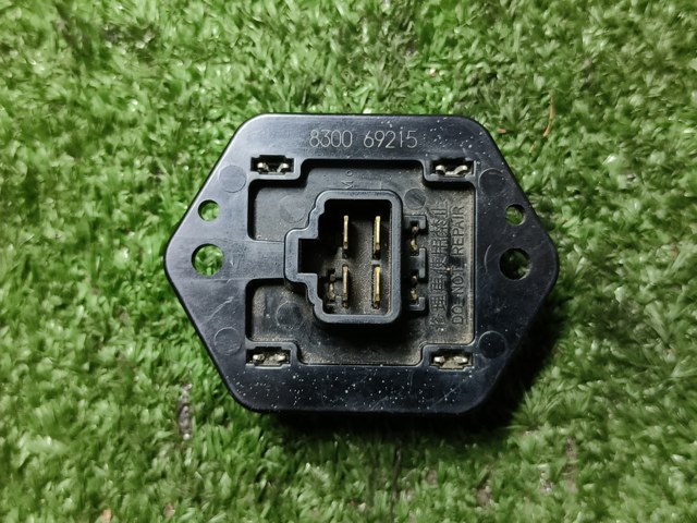 Реле печки Mitsubishi Lancer IX