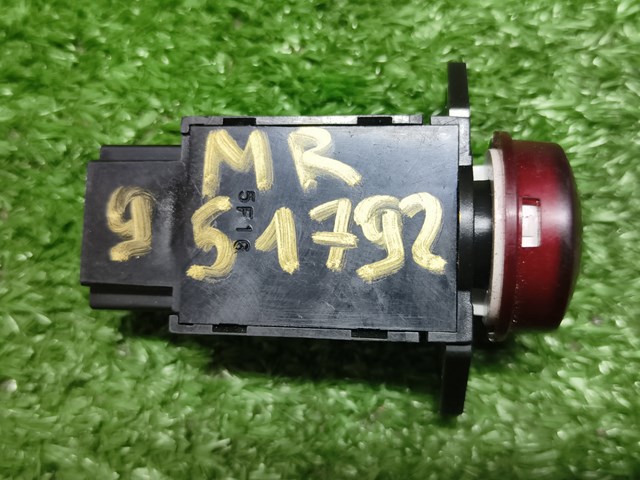 MR951792 Кнопка аварийки купить Полтава