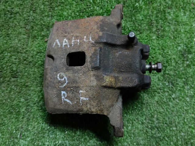 MITSUBISHI MR955064 Суппорт тормозной передний правый в наличии Полтава