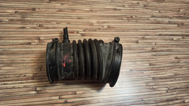 PY0113221 MAZDA Патрубок воздушный, выход воздушного фильтра купить в Николаев