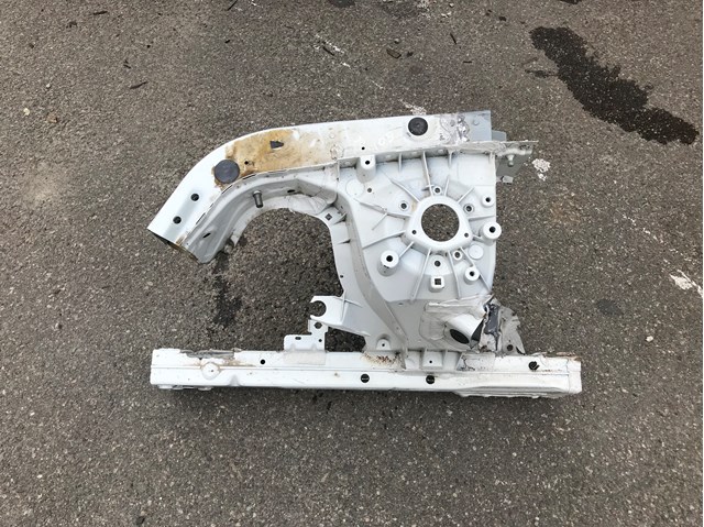 Правый передний лонжерон 41007481010 BMW