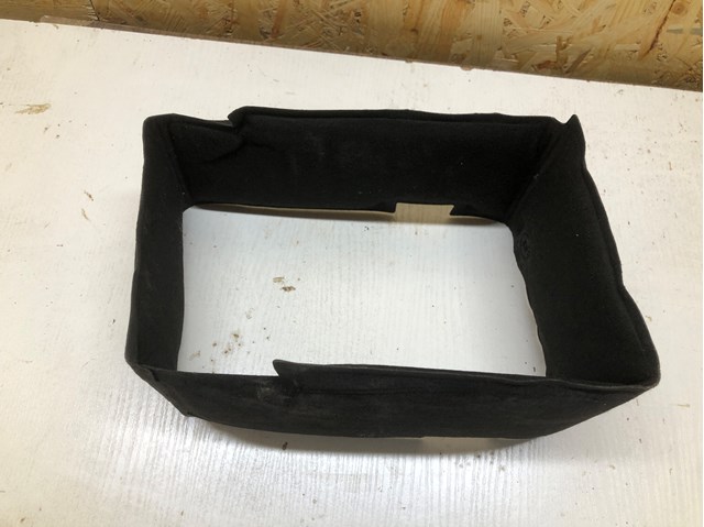 Защитный кожух аккумулятора 5WA915418B VAG