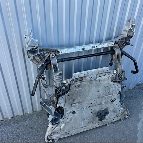 Стабилизатор передней устойчивости 31306873473 BMW