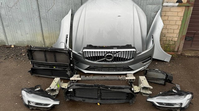 Патрубок воздушный, вход воздушного фильтра 31439509 VOLVO