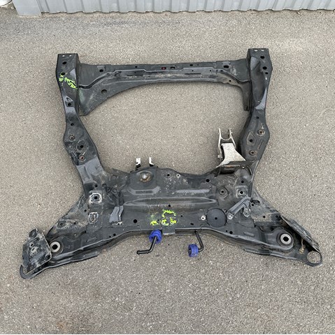 Кронштейн подушки (опоры) двигателя, задней 32139982 VOLVO