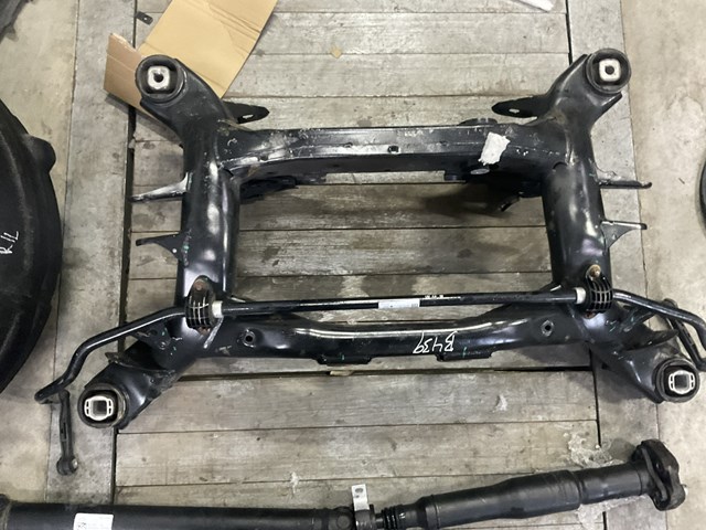 Балка задней подвески, подрамник 33306874406 BMW
