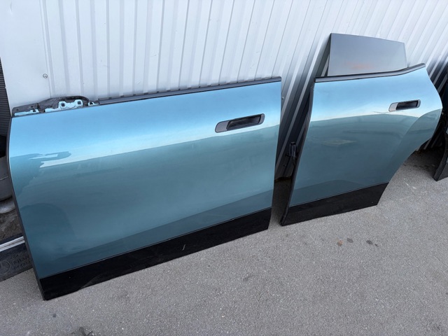 Водительская дверь 41009880291 BMW
