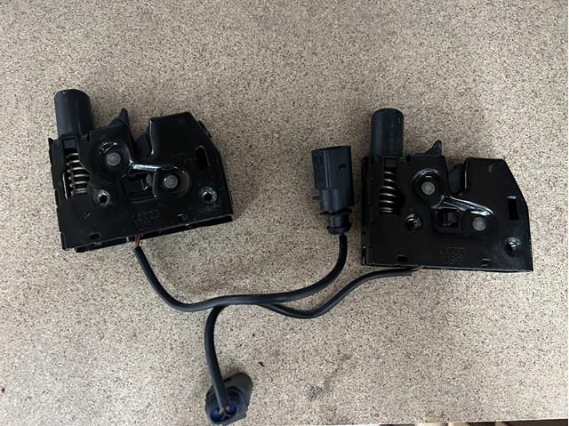 Замок крышки капота 4G0823509D VAG