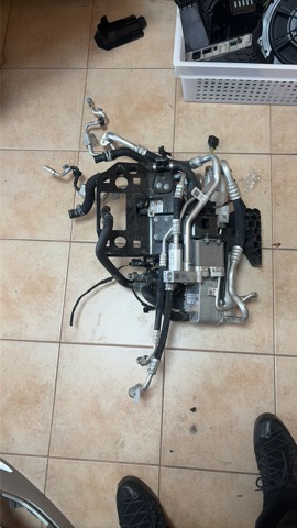 Кран системы отопления 4KE816102A VAG