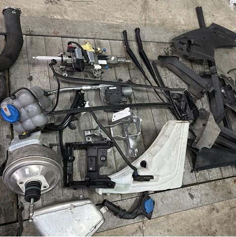Спойлер заднего бампера 4M0807548E VAG