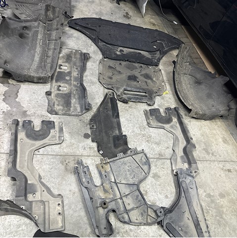 Защита картера двигателя 4M0825285K VAG