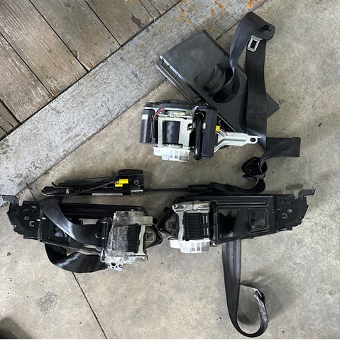 Ремень безопасности передний левый 4M8857705EV04 VAG