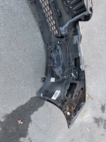 BMW 51118069075 Бампер передний в наличии Ровно