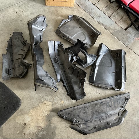 Ограждение переднее 51717169422 BMW