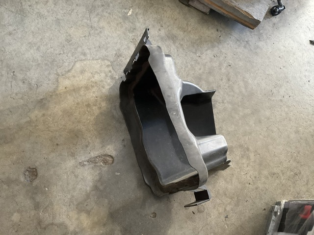 51747255420 BMW Воздуховод (дефлектор) радиатора правый купить в Украина