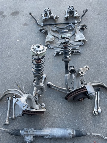 Передний нижний рычаг 80A407696C VAG