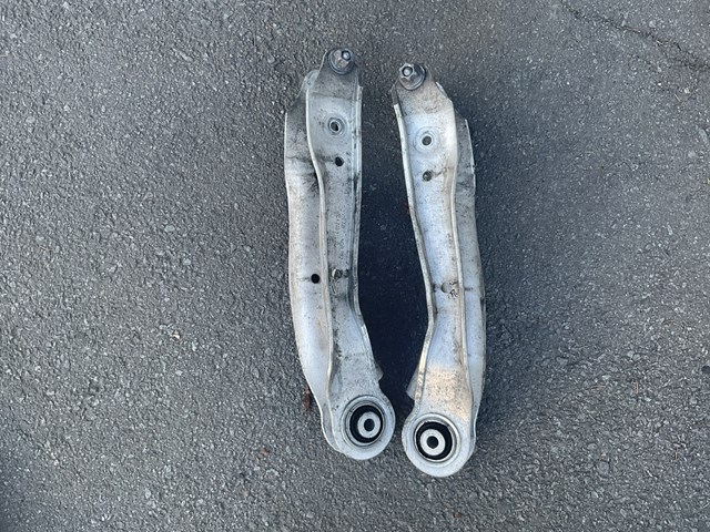 Рычаги задней подвески 80A505311B VAG