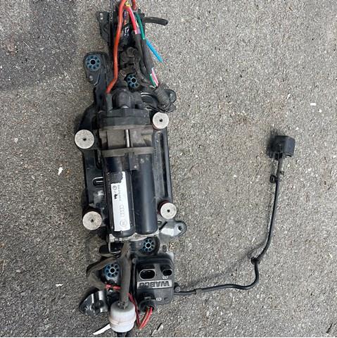 Компрессор пневмоподвески 80A616005E VAG