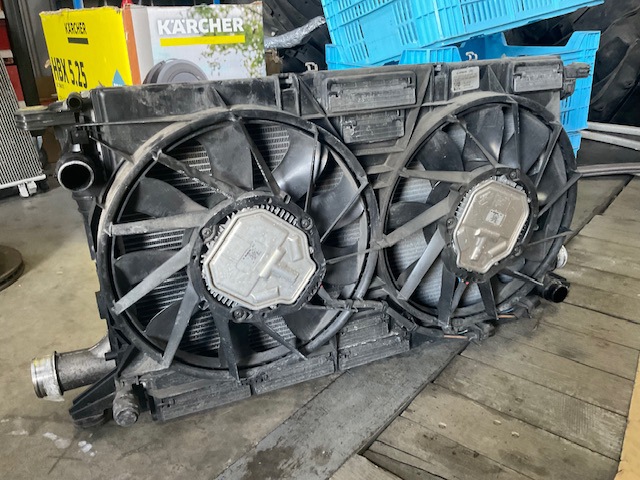 Рамка вентилятора 8W0121207C VAG