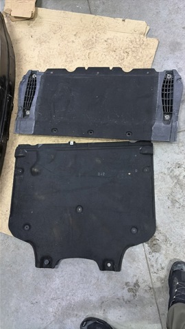 Защита двигателя задняя 8W0863822B VAG