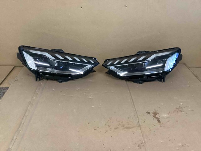 Фара правая 8W0941036E VAG