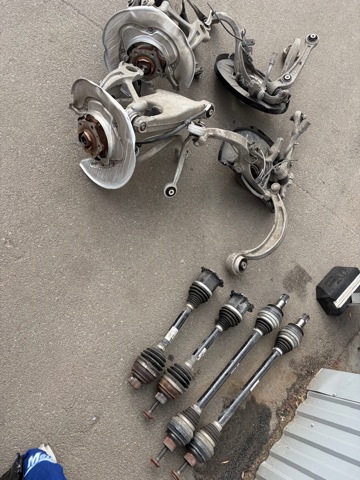 Левая полуось Audi A4 B8