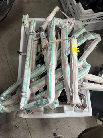 Подушка безопасности, сбоку правая HK8314K160AE JAGUAR