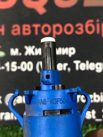 Жабка (лягушка) для стоп сигнала 8T4T9G854AA FORD