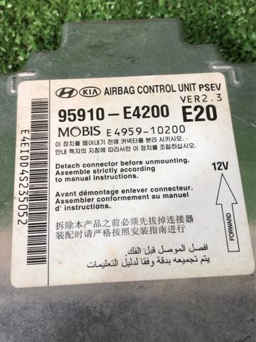 Блок управления airbag 95910E4200 HYUNDAI