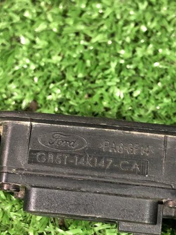Кнопка привода замка задней 3/5 двери (ляды) GB5T14K147CA FORD