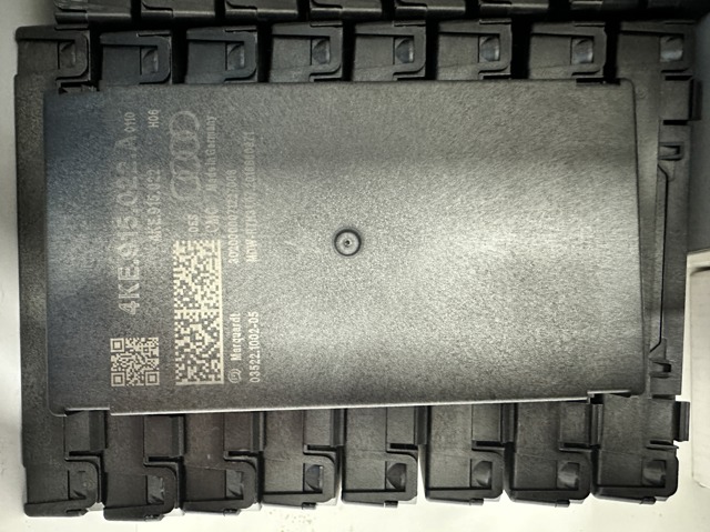 4KE915022A VAG купить в Полтава