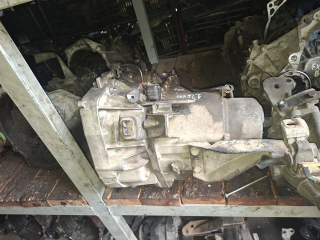 КПП в сборе 7701667379 RENAULT