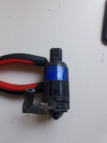 Электропомпа омывателя переднего стекла JL3417664AA FORD