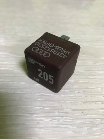 VAG 431951253D Реле электрическое многофункциональное в наличии Каменское