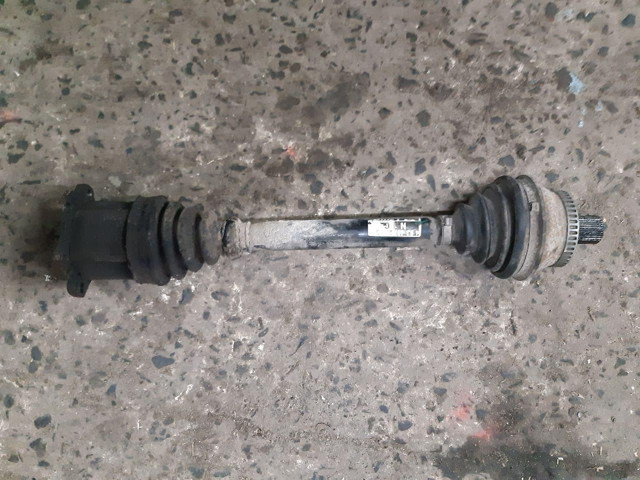 VAG 4B3407271G Полуось (привод) передняя в наличии Одесса