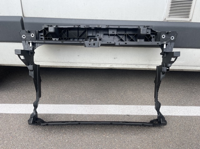 3CM805588C VAG Суппорт радиатора в сборе (монтажная панель крепления фар) купить в Одесса
