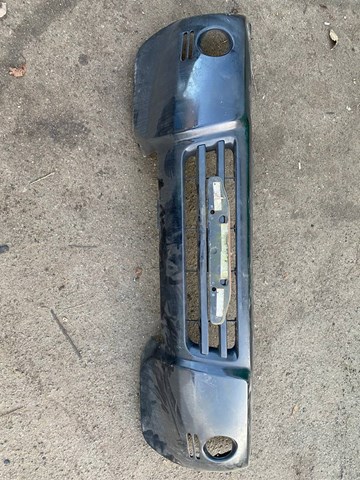 Бампер передний Mitsubishi Pajero 3