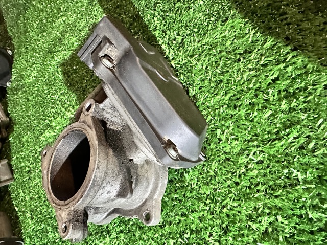 Клапан EGR системы рециркуляции отработавших газов 03G131501Q VAG