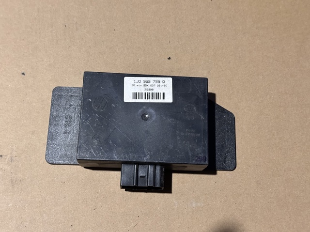 Блок управления комфортом 1J0959799Q VAG