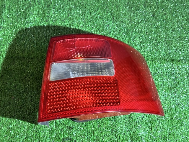 Правый стоп 4B9945096F VAG