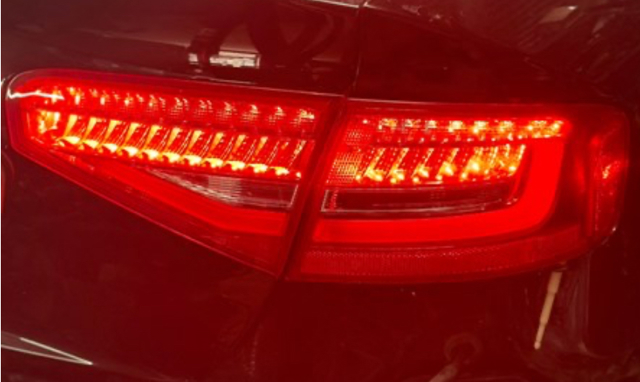 8K5945094AD VAG Фонарь задний правый внутренний купить в Павлоград