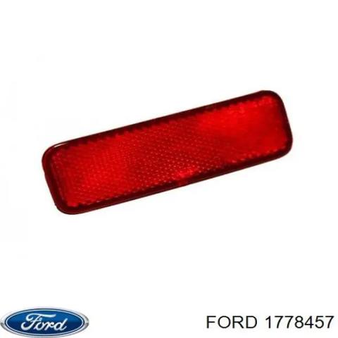 Правый катафот бампера 1778457 FORD