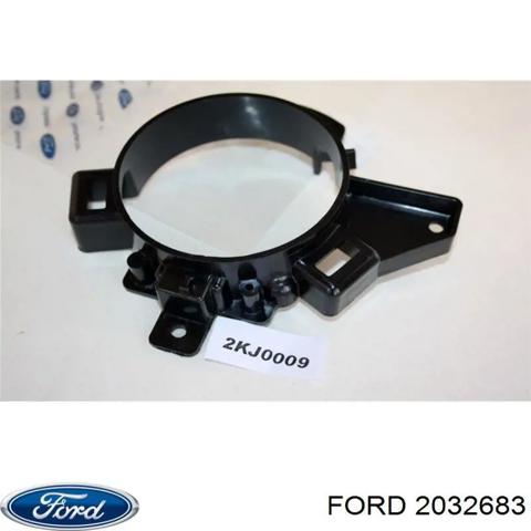 Крепление противотуманки, левой 2032683 FORD