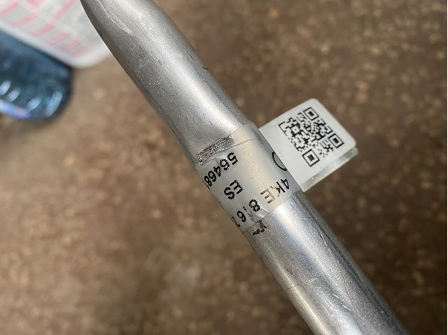 4KE816727E VAG Шланг кондиционера, от заднего испарителя к компрессору купить в Тернополь