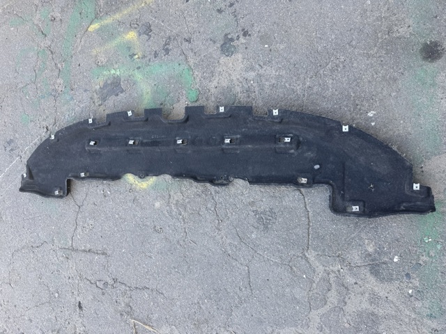 Защита заднего бампера 4KE825219C VAG