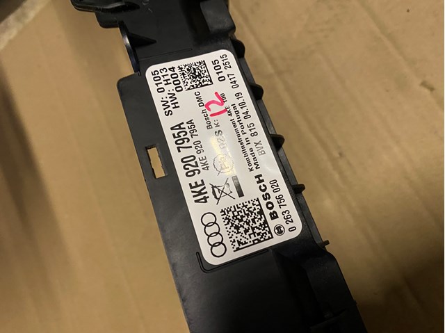 Приборная доска 4KE920795A VAG