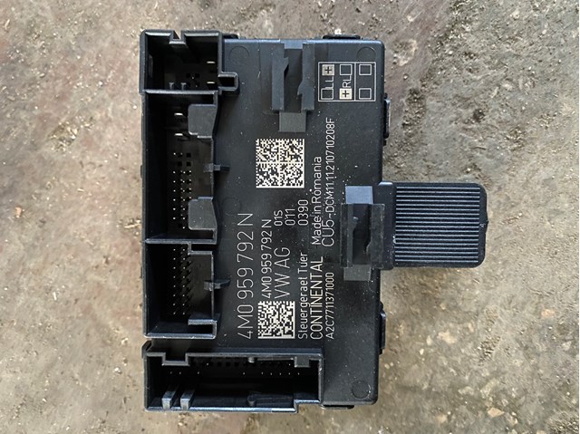Блок комфорта передней двери 4M0959792N VAG