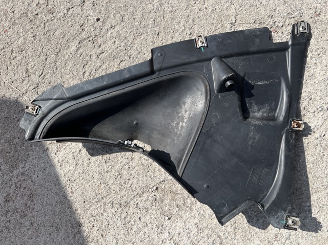 7260739 BMW Щиток грязезащитный передней арки крыла купить в Кривой Рог