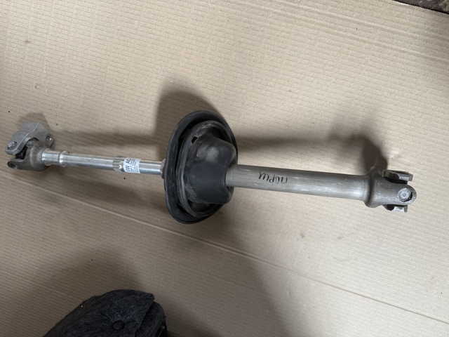 Вал рулевой колонки 971419753R PORSCHE