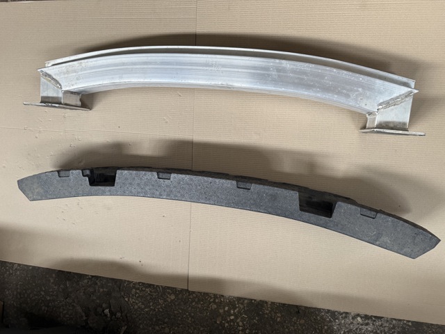 9J1803184C PORSCHE Усилитель бампера заднего купить в Ровно